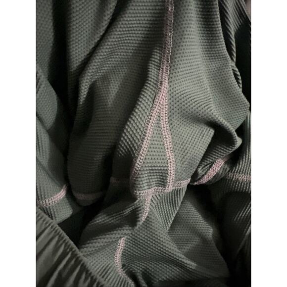 Athleta Run With It 14" Skort Skirt Size XL Olive Green Stretch Zip Pocket - Picture 8 of 11